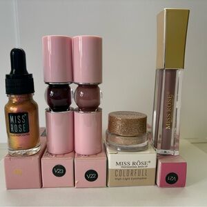 Miss rose set
3 lipgloss 
2 shimmer eye